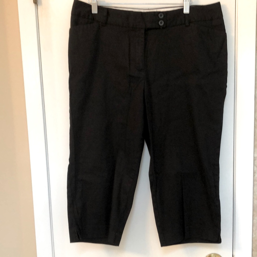 Women’s George Capris Black London Fit Size 14